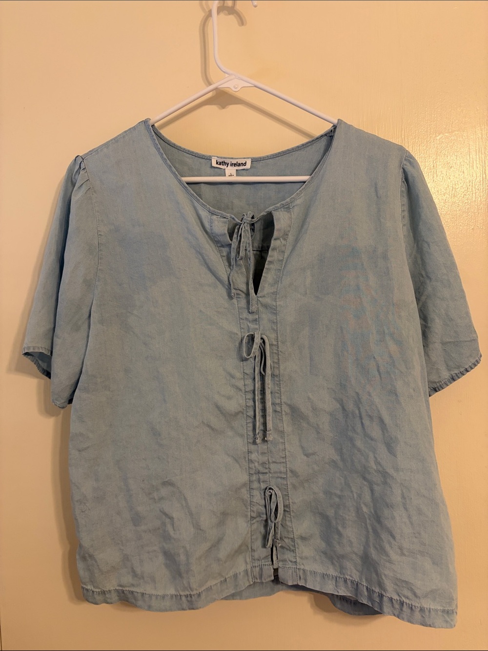 Kathy Ireland Light Blue Tie-Front Short-Sleeve Top